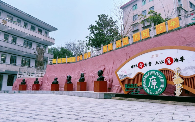 1-21060P041460-L.jpg